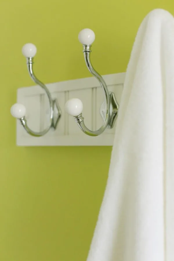 Mini Bathroom Renovation | Bathroom Paint Colors from @cydconverse and @valsparpaint