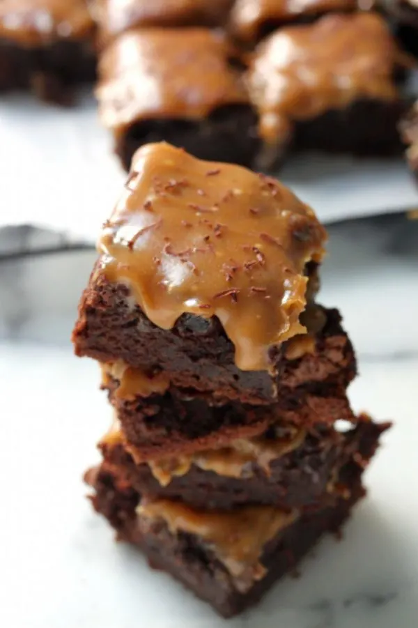 Black and Tan Brownies | 17 Awesome Guinness Recipes from @cydconverse