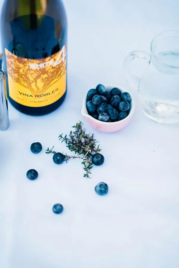 Lemon Thyme Blueberry Spritzer | Cocktails Recipes from @cydconverse