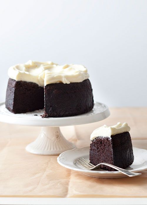 Chocolate Stout Cake | 17 Amazing Guinness Recipes from @cydconverse