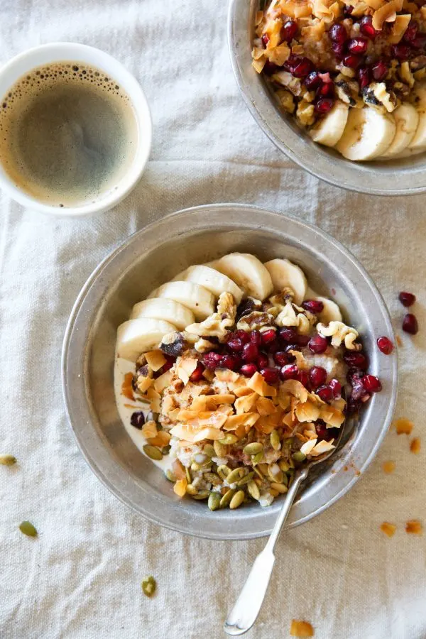 Oatmeal Quinoa Power Bowl | Healthy Breakfast Recipes from @cydconverse
