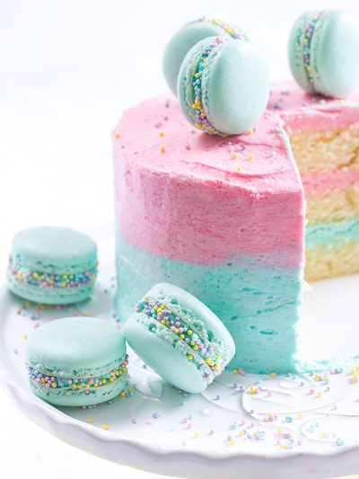 15 Exceptionally Gorgeous Easter Cakes thumbnail