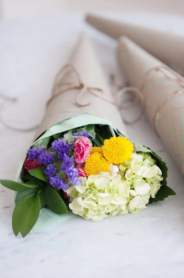 DIY Mother's Day Bouquet | Homemade Mother's Day Gift Ideas and DIY Gift Ideas from @cydconverse