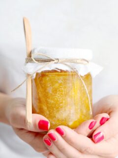 Meyer Lemon Marmalade Recipe | Homemade Mother's Day Gift Ideas and DIY Gift Ideas from @cydconverse