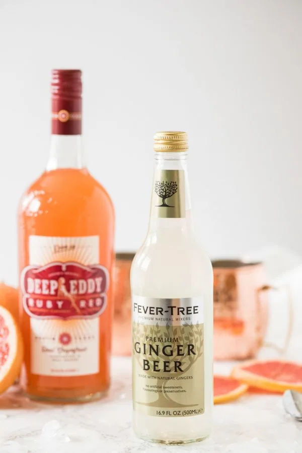 Grapefruit Moscow Mule Recipe | Cocktail recipes, party ideas and entertaining tips from @cydconverse - Repin to save or click through for the recipe!