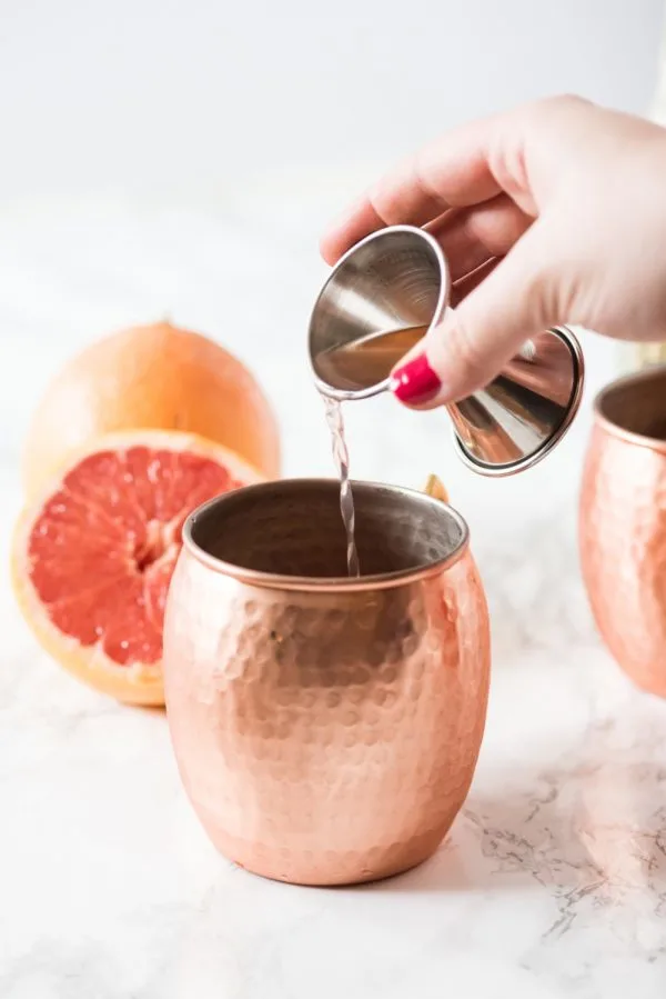 Grapefruit Moscow Mule Recipe | Cocktail recipes, party ideas and entertaining tips from @cydconverse - Repin to save or click through for the recipe!