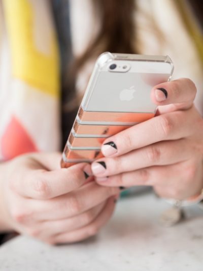 10 Cool Creatives to Follow on Snapchat thumbnail