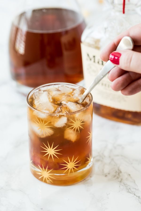 Peach Whiskey Smash Cocktail Recipe | Whiskey cocktails, cocktail recipes and entertaining ideas from @cydconverse