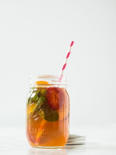 Fruity Summer Cocktails in a Jar thumbnail