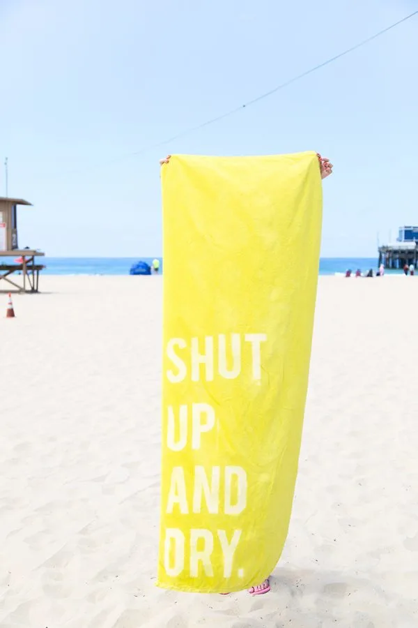 DIY Beach Towels | DIY ideas for summer beach days and other fun summer ideas from @cydconverse