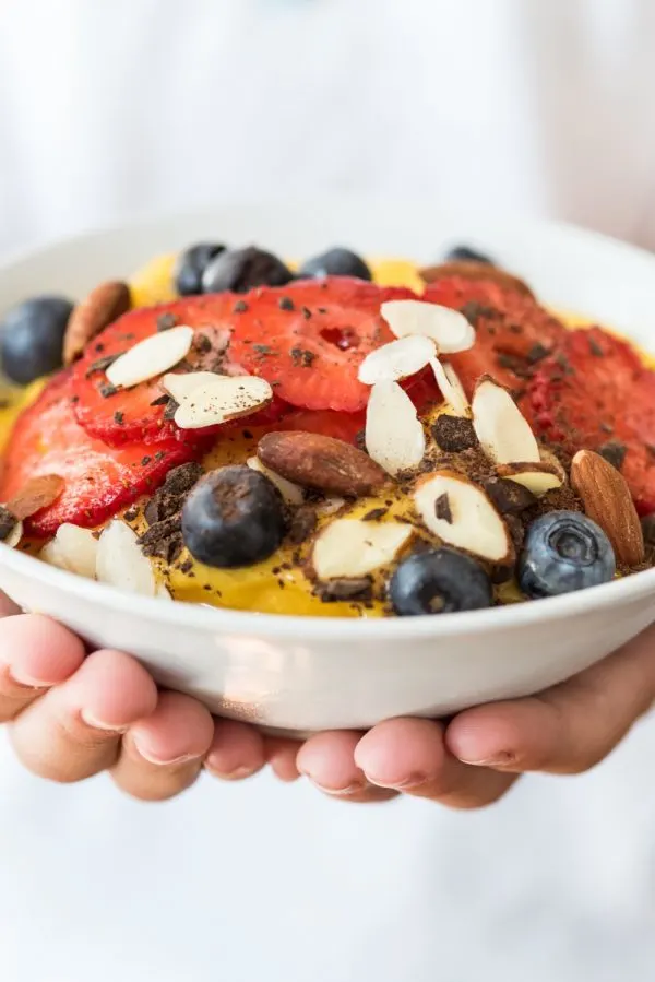 How to Make Fresh Summer Smoothie Bowls | Made with amazing @v8juices - real veggies for real people!