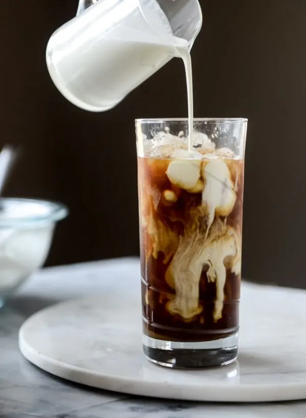 Whiskey Iced Coffee Recipe | Best Iced Coffee Recipes from @cydconverse