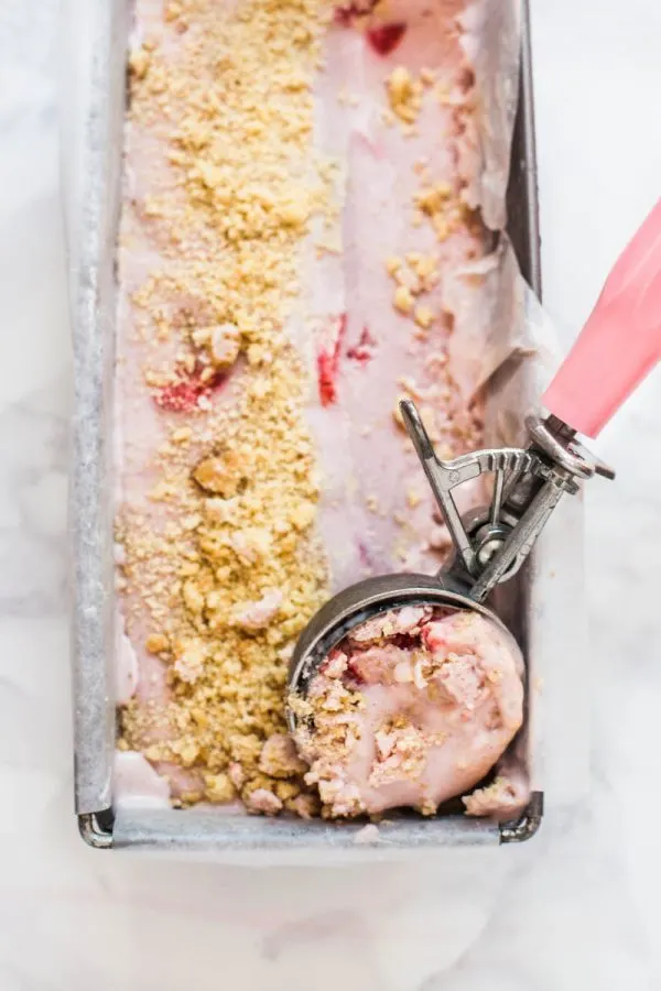 Vegan Strawberry Ice Cream Recipe | Best Homemade Ice Cream Recipes from @cydconverse
