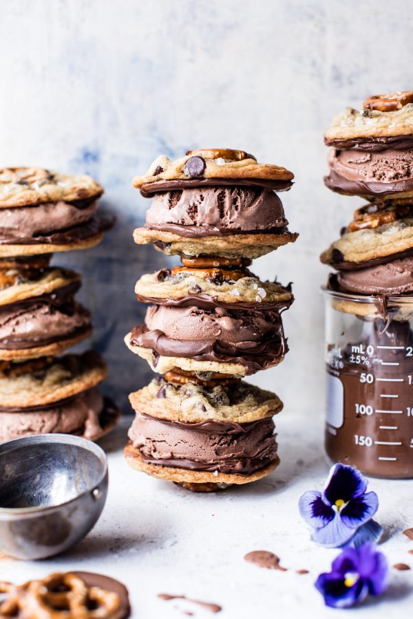 Nutella Cookie Ice Cream Sandwiches | Best Nutella recipes and Nutella dessert recipes from @cydconverse