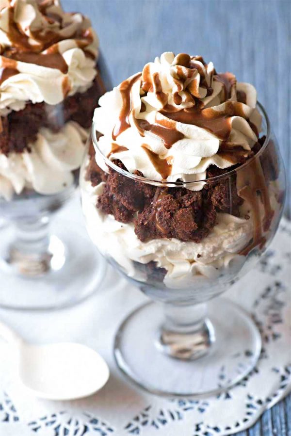 Nutella and Brownie Parfait | Best Nutella recipes and Nutella dessert recipes from @cydconverse