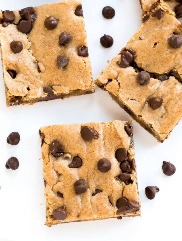 Peanut Butter Chocolate Chip Cookies | Best chocolate chip cookie recipes, entertaining tips and party ideas from @cydconverse