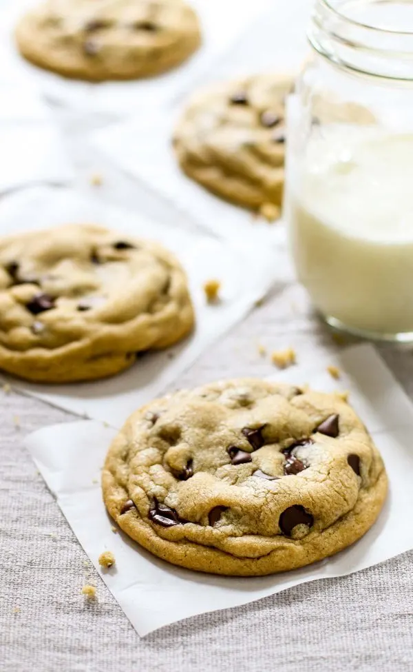 Soft Chocolate Chip Cookies | Best chocolate chip cookie recipes, entertaining tips and party ideas from @cydconverse