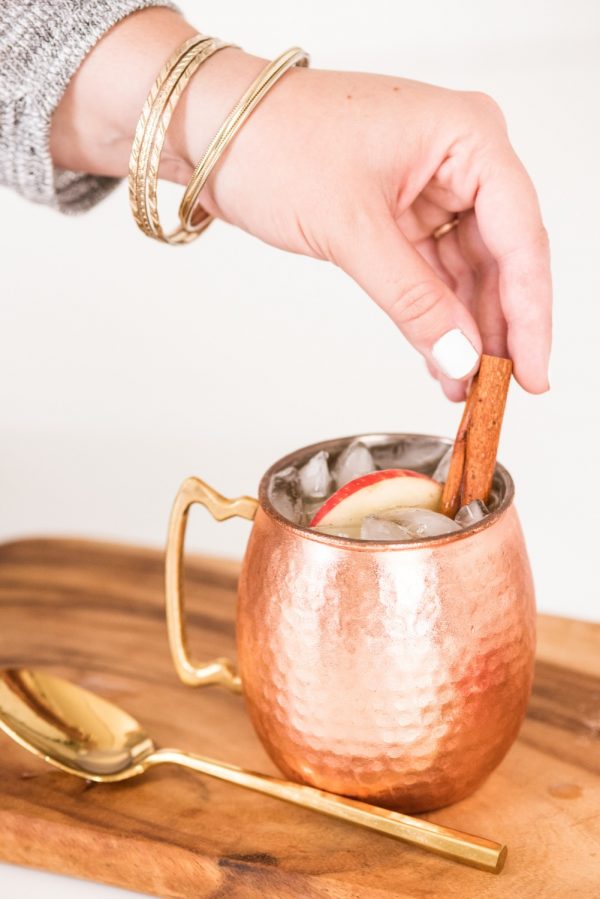 Apple Cider Moscow Mules | Cocktail recipes, party ideas, entertaining tips, recipes and more from @cydconverse