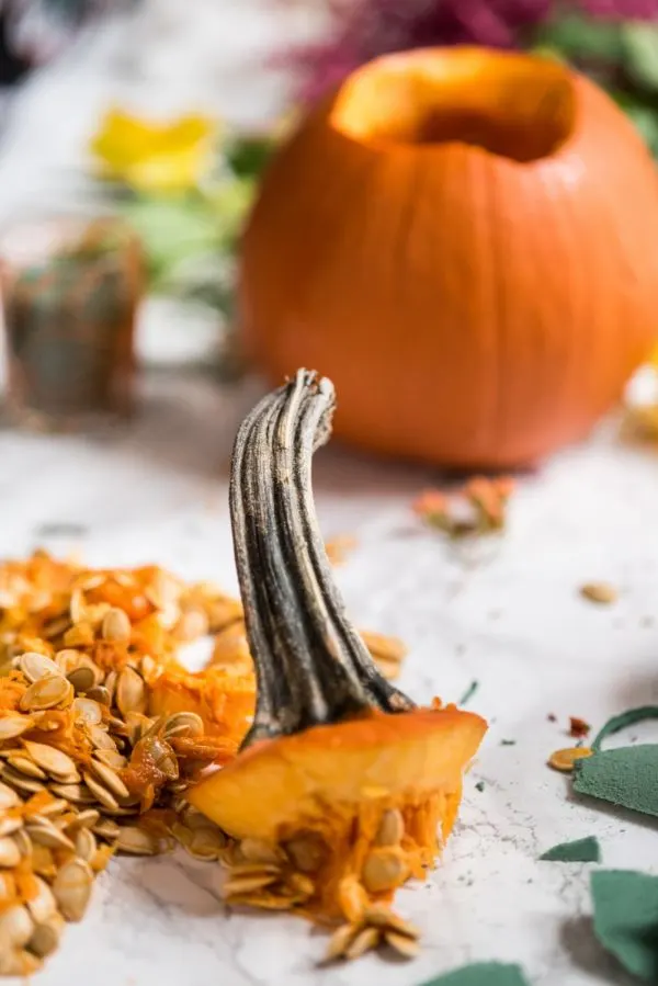 DIY Pumpkin Flower Arrangements | Thanksgiving ideas, Thanksgiving crafts, Thanksgiving table ideas and more DIY projects from @cydconverse