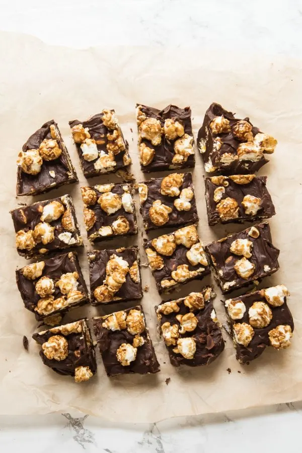 Dark Chocolate Caramel Corn Fudge Recipe from @eaglebrand and @cydconverse | Best fudge recipes, cookie exchange recipes and party ideas!