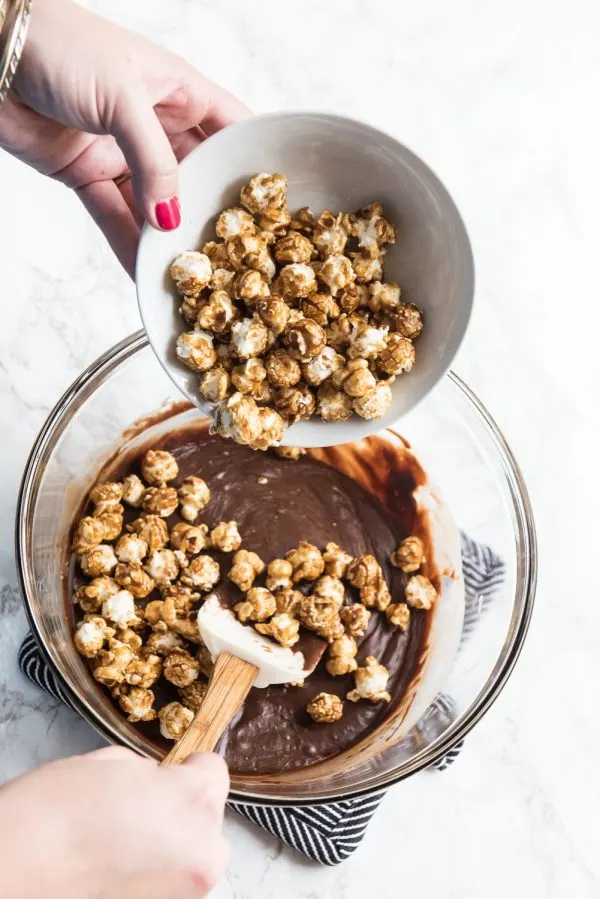 Dark Chocolate Caramel Corn Fudge Recipe from @eaglebrand and @cydconverse | Best fudge recipes, cookie exchange recipes and party ideas!