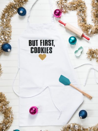 DIY Graphic Cookie Aprons thumbnail