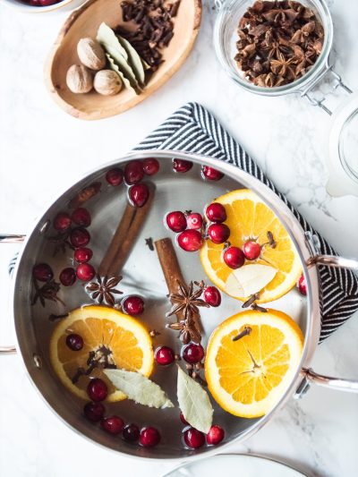 Homemade Holiday Stovetop Potpourri thumbnail