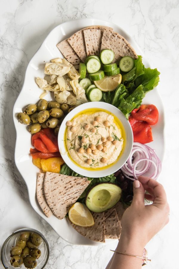 The Ultimate Hummus Plate | Easy party appetizers, recipes, cocktail recipes, entertaining tips and party ideas from @cydconverse