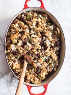 The Best Vegetarian Stuffing Recipe | Thanksgiving recipes, stuffing recipes, entertaining tips, party ideas and more from @cydconverse