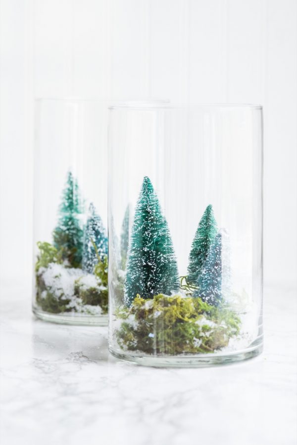 DIY Terrarium Winter Scene | Christmas DIY ideas, homemade Christmas decorations and more from @cydconverse