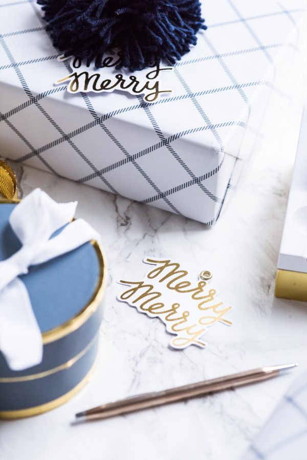 My Christmas Wrapping Theme | Gift wrapping ideas, Christmas decor ideas and more from @cydconverse
