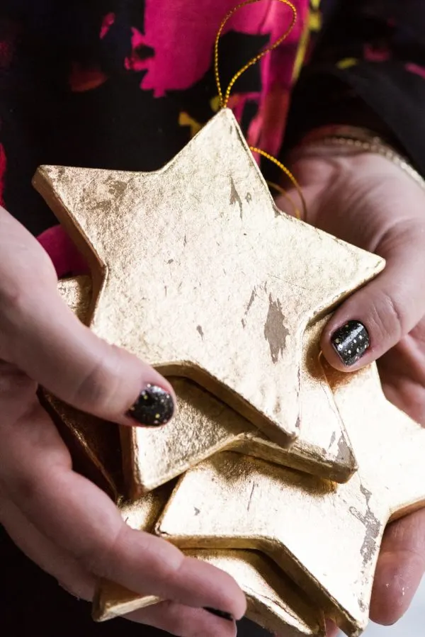 DIY Gold Leaf Star Ornaments | Homemade ornaments, homemade Christmas gifts, Christmas decor ideas and more from @cydconverse