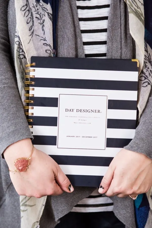 Best Planners for 2017 | Day Designer Review from @cydconverse