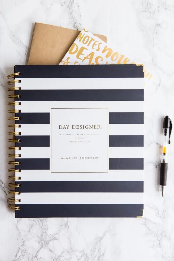 Best Planners for 2017 | Day Designer Review from @cydconverse