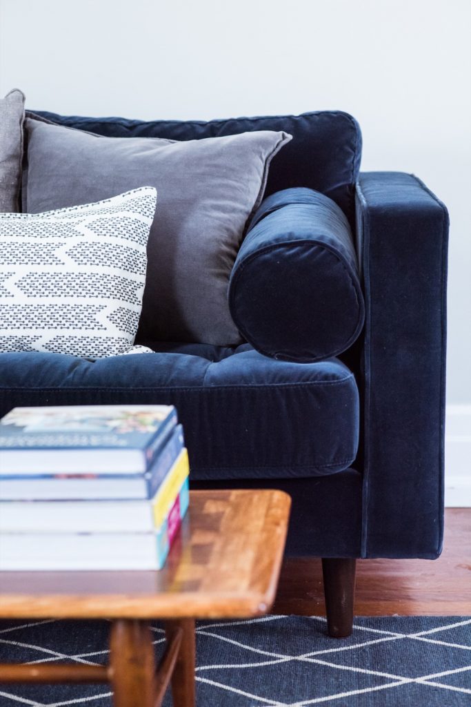 Living Room Makeover with @Article Sven Sofa | Modern home decor and decorating ideas from @cydconverse