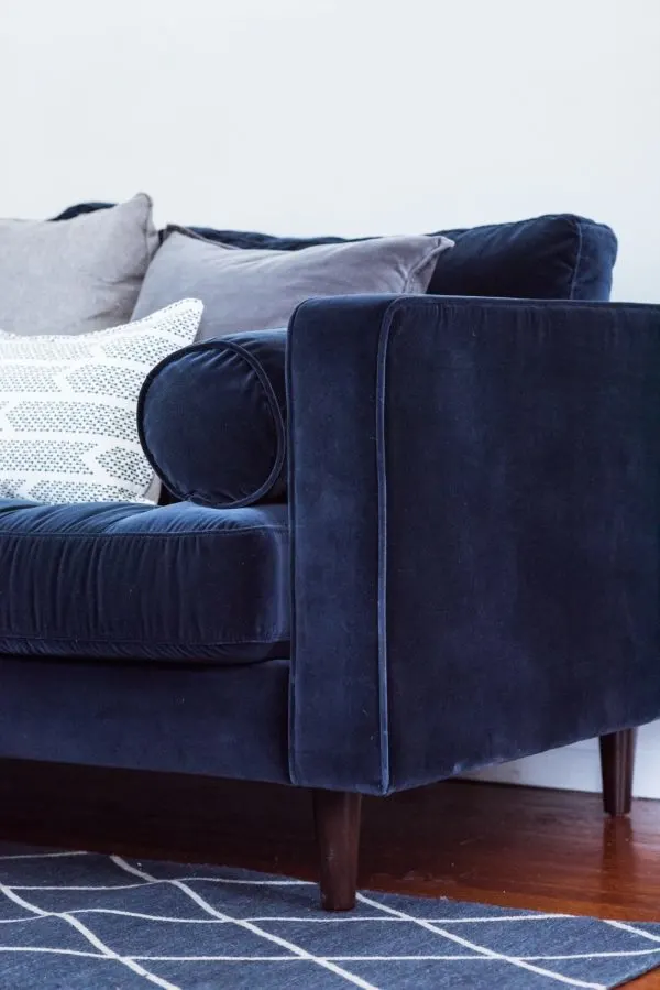 Living Room Makeover with @Article Sven Sofa | Modern home decor and decorating ideas from @cydconverse