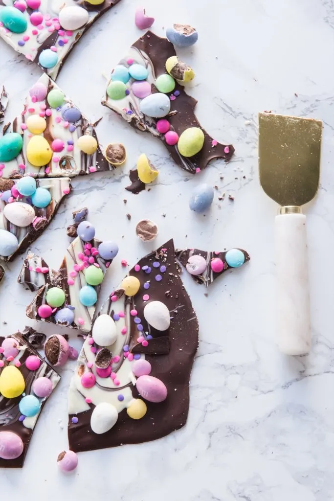 Easter Candy Chocolate Bark | Easy Easter Dessert Ideas