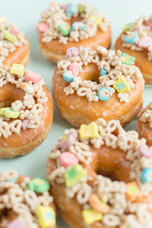 Lucky Charms Donuts | Lucky Charms recipes, St. Patrick's Day dessert, St. Patrick's Day ideas and more from @cydconverse