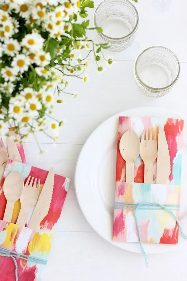 DIY Paper Utensil Holder | DIY ideas, spring craft ideas, first day of spring ideas and more from @cydconverse