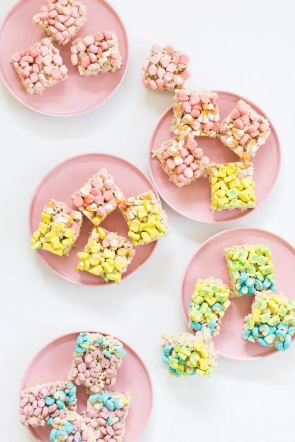 Lucky Charms Cereal Treats | Lucky Charms recipes, St. Patrick's Day dessert, St. Patrick's Day ideas and more from @cydconverse