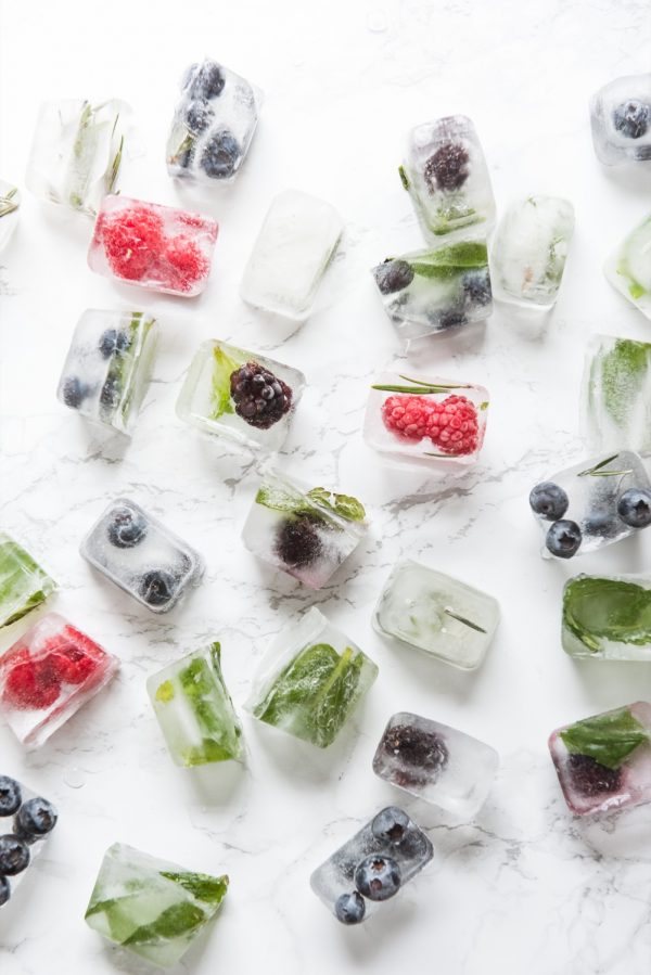 How to Make Berry and Herb Ice Cubes | Entertaining ideas, party recipes, cocktail recipes and more from @cydconverse
