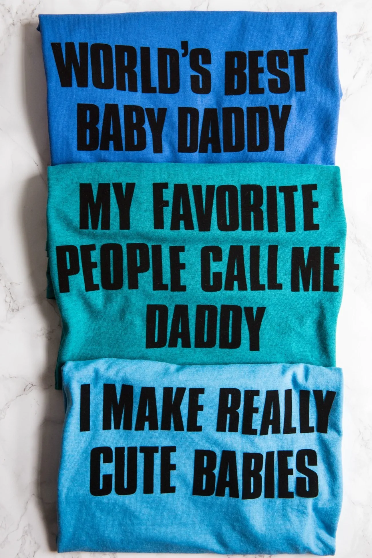 DIY Graphic Father's Day Shirts | Homemade gift ideas, Father's Day ideas, Father's Day gifts and more from @cydconverse