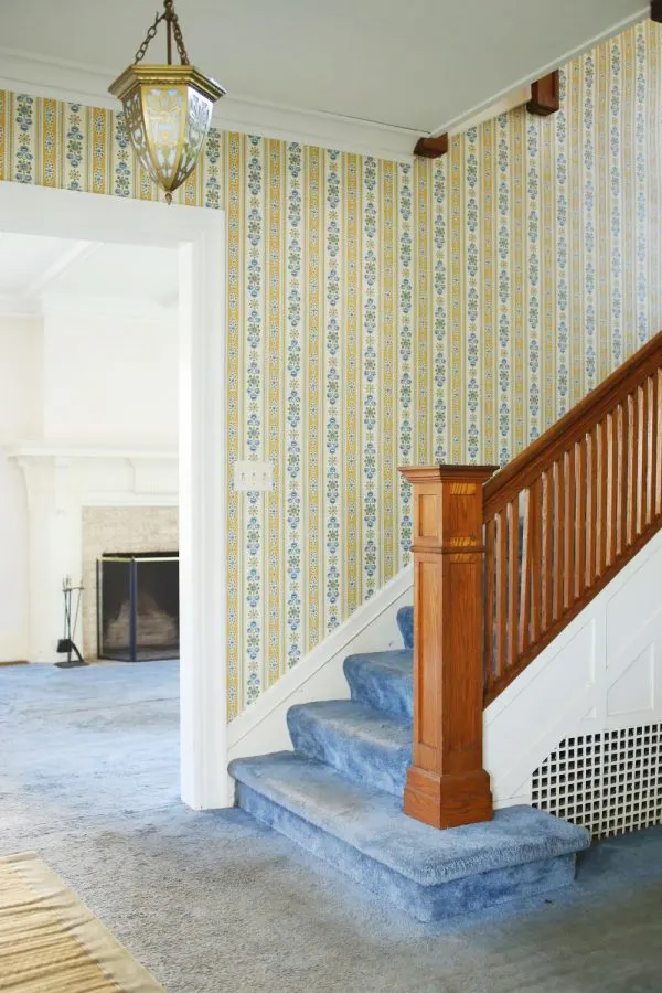 The Sweetest Old House - Old Home Renovation Ideas from @cydconverse