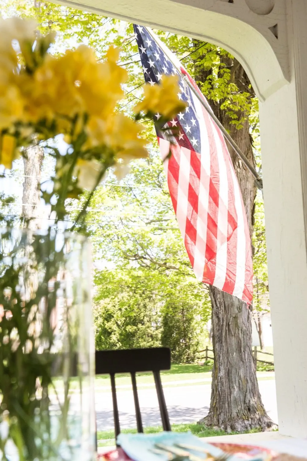 Hosting a Chic Patriotic Picnic | Entertaining ideas, party ideas, picnic ideas and more from @cydconverse