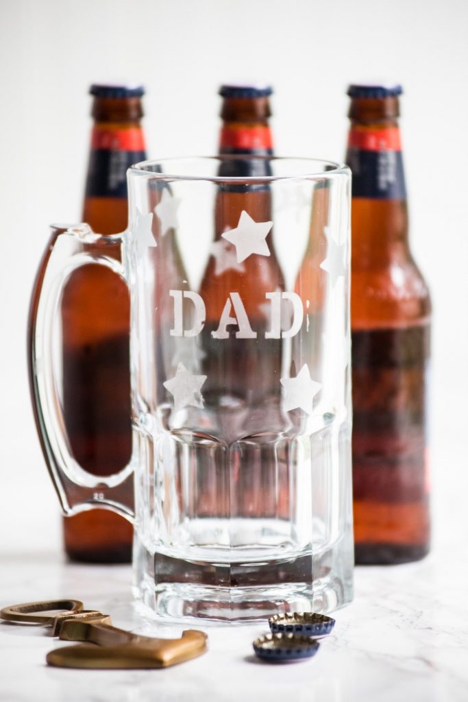DIY Etched Beer Mugs for Father's Day | Father's Day gift ideas, DIY projects, homemade gifts ideas, homemade Father's Day gifts, entertaining tips and more from @cydconverse
