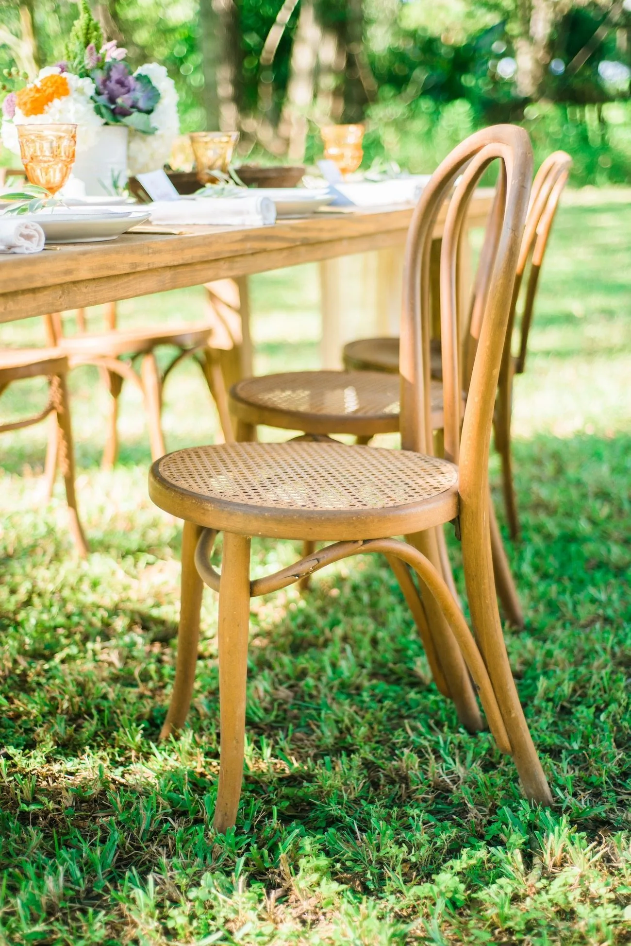 A Garden to Table Fall Dinner Party | Entertaining tips, party ideas, dinner party recipes, cocktail recipes and more from @cydconverse