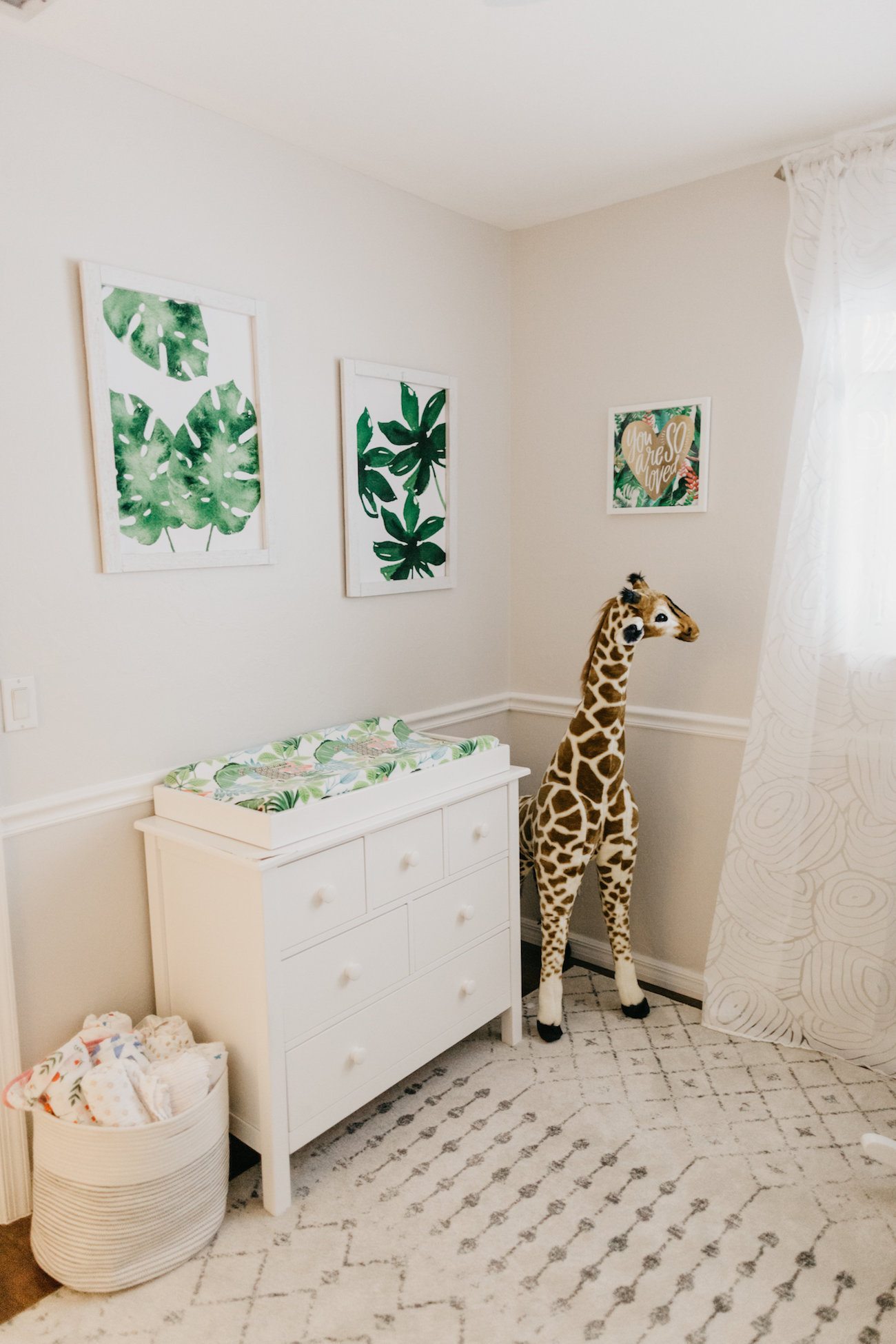 tropical nursery decor