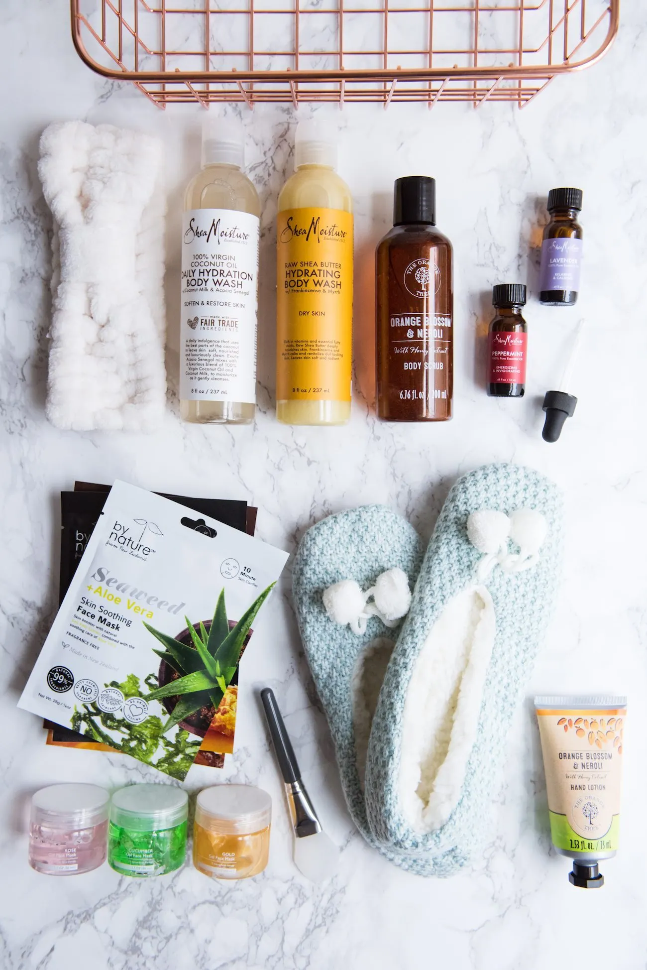 DIY Spa Gift Basket + Homemade Peppermint Foot Soak from @cydconverse