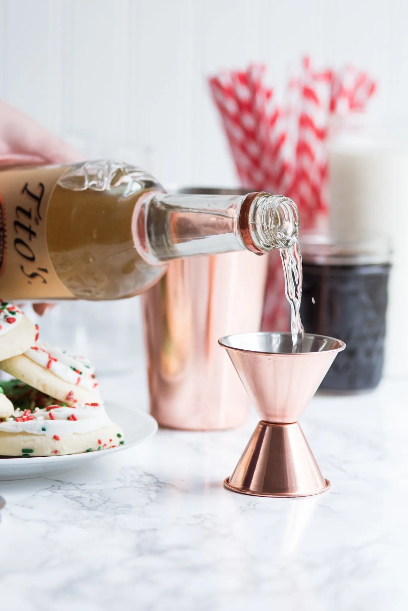 Sugar Cookie White Russians | Best Christmas White Russian recipes, entertaining tips, party ideas, holiday party recipes and more from @cydconverse