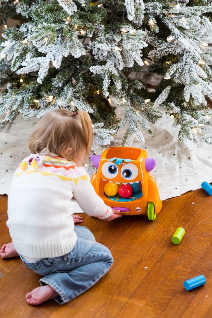 Creative family christmas gift giving traditions